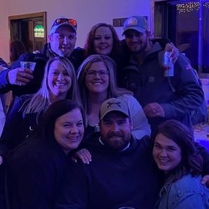 Meet your Posher, April